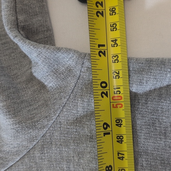 Namibwear Women's Sweater Size Medium - Picture 7 of 9